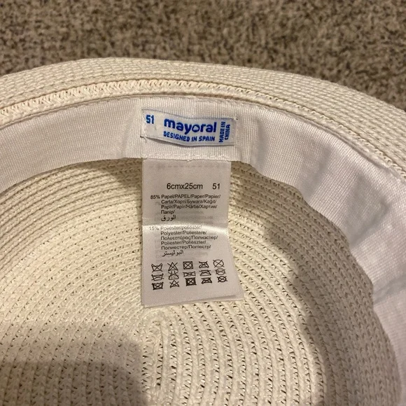 Charming Peach Kids Dress with Floral Hat - Picture 5 of 6